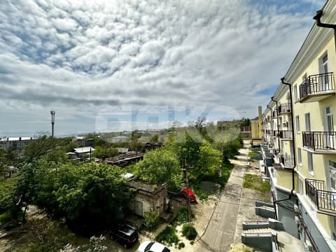 Продается 3-комнатная квартира в Центре Мариуполя