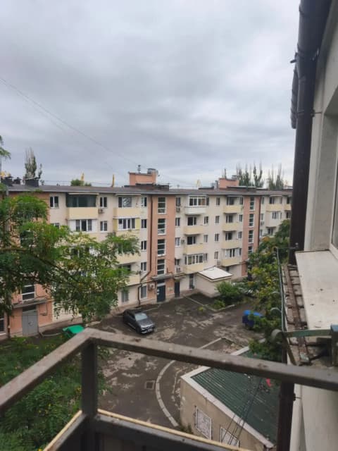 Продается 3-комнатная квартира в Приморском районе
